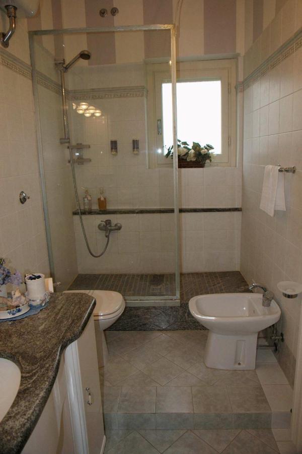 B&B Rosso Baccara Montevettolini Exterior photo