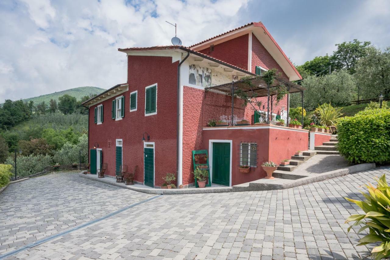 B&B Rosso Baccara Montevettolini Exterior photo