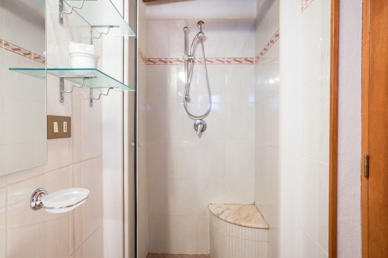 B&B Rosso Baccara Montevettolini Exterior photo
